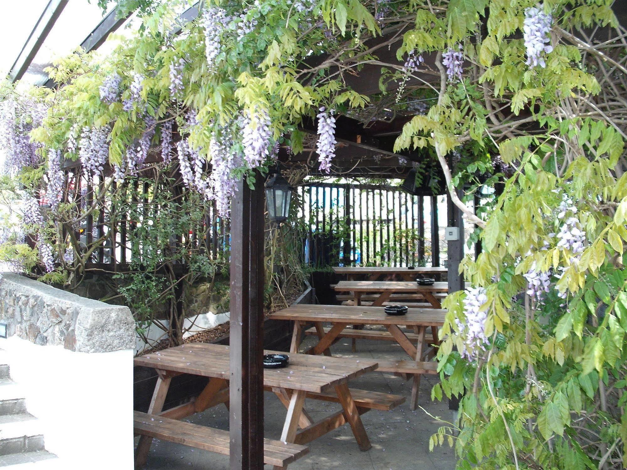 The Cromwell Arms Inn Bovey Tracey Exterior foto